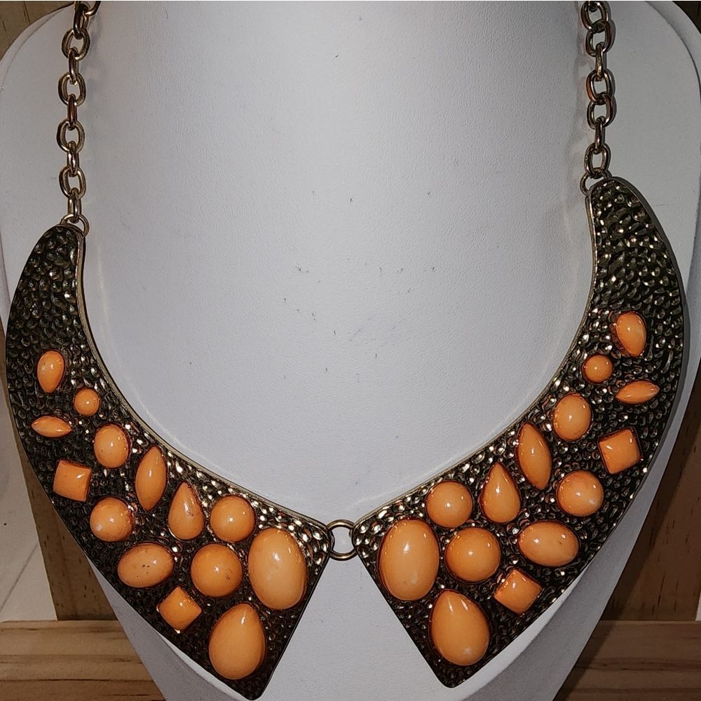 Vintage Elegant Orange Statement Necklace - Picture 3 of 4